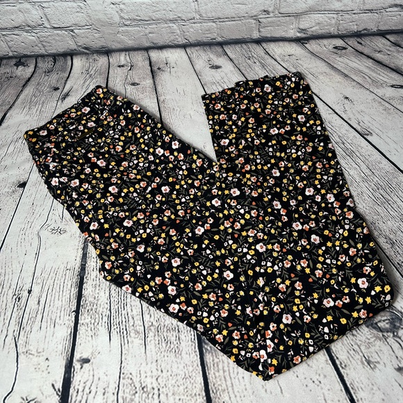 Women’s Floral Black Jeans - Picture 3 of 5
